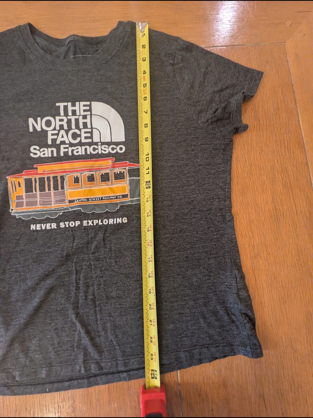 The North Face Women's' San Francisco Cable Car Graphic Tee - Charcoal XL - Picture 5 of 7
